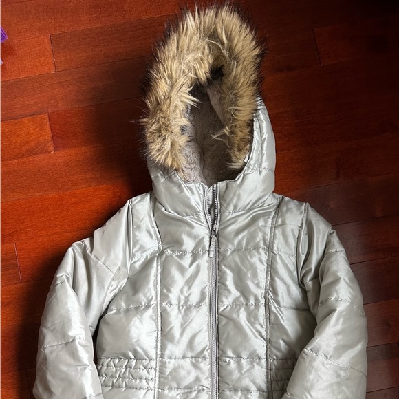 Lands End kids Girls long fleece lined jacket with removable fur hood (large) - Picture 2 of 12